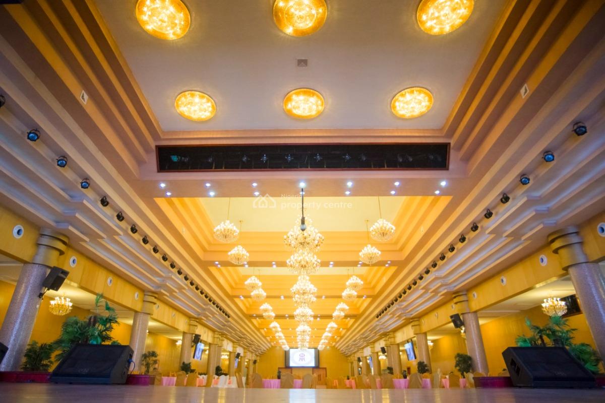 a Luxury Commercial Hotel, 3, Maroko Road, Lekki–epe Expressway, Lekki, Lagos, Hotel / Guest House for Sale