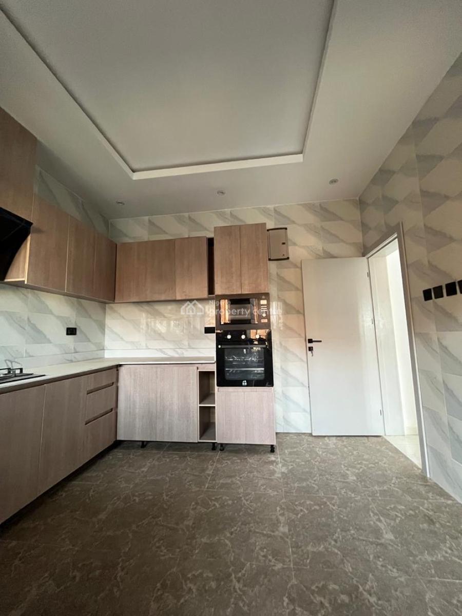 Exclusively Built 4 Bedroom Semi Detached Duplex in a Secured Area, Obanikoro, Shomolu, Lagos, Semi-detached Duplex for Sale