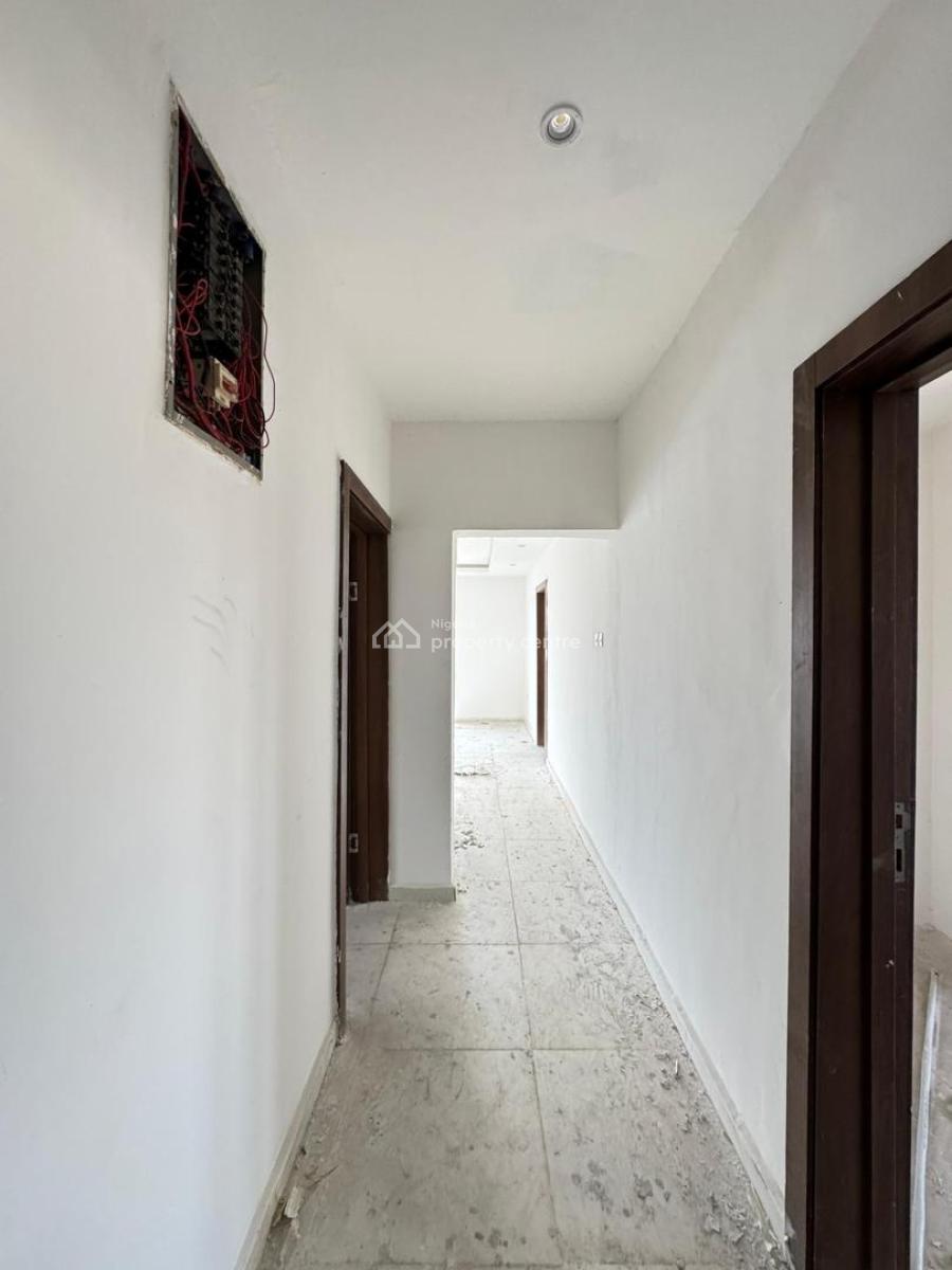 Lovely 3 Bedroom Apartment in a Serene Environment, Surulere, Surulere, Lagos, House for Sale