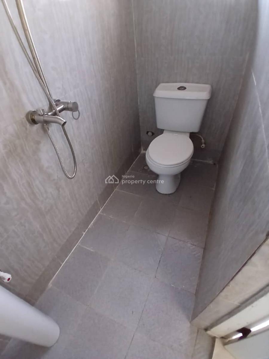 Sharp 2 Bedroom Apartment, 14 Alhaja Oluomo Street, Unity Estate Badore-ajah, Badore, Ajah, Lagos, Flat / Apartment for Rent