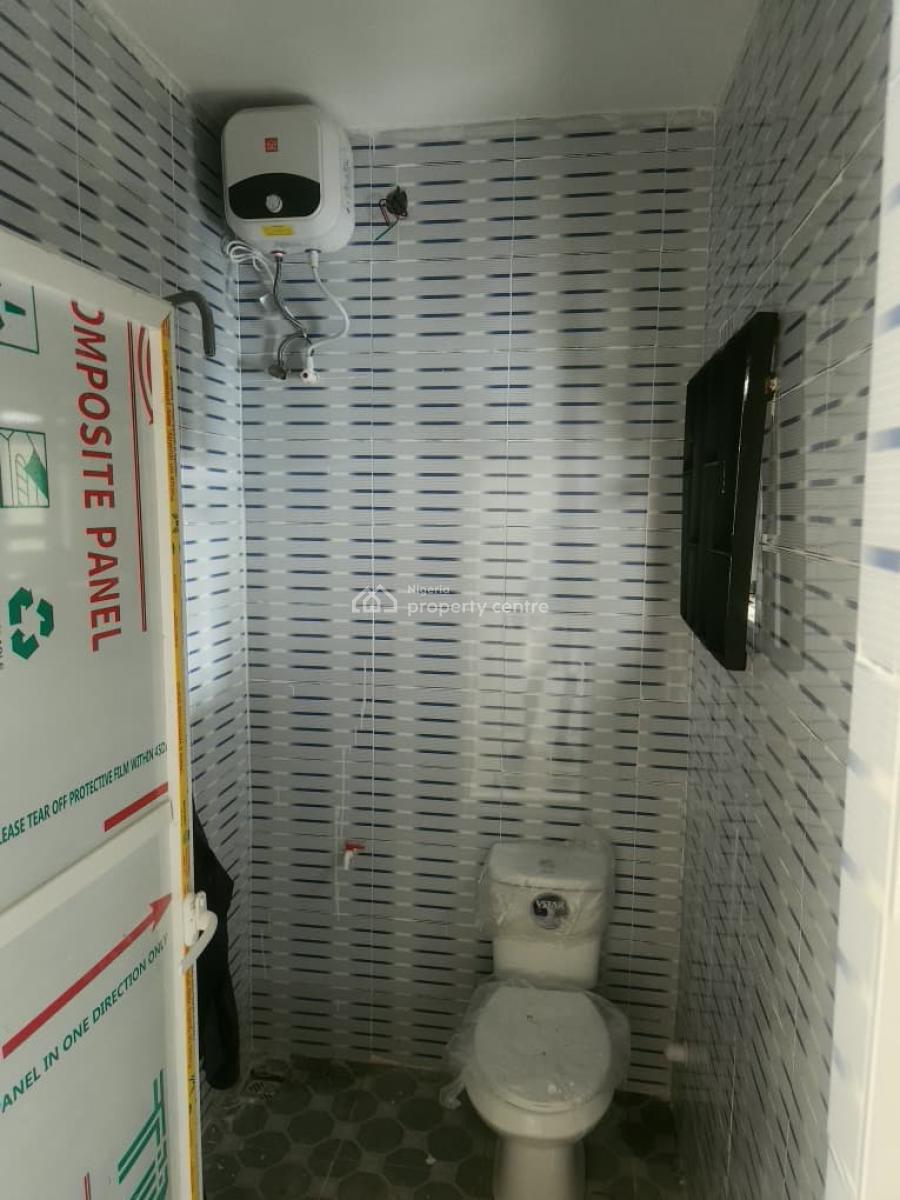 a Newly Built Selfcontained Apartment, Ekpri Nsukara, Uyo, Akwa Ibom, House for Rent