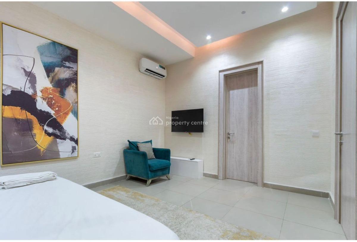 Book This Luxurious 2 Bedroom Maisonette, Admiralty Way, Lekki Phase  1, Lekki Phase 1, Lekki, Lagos, Flat / Apartment Short Let
