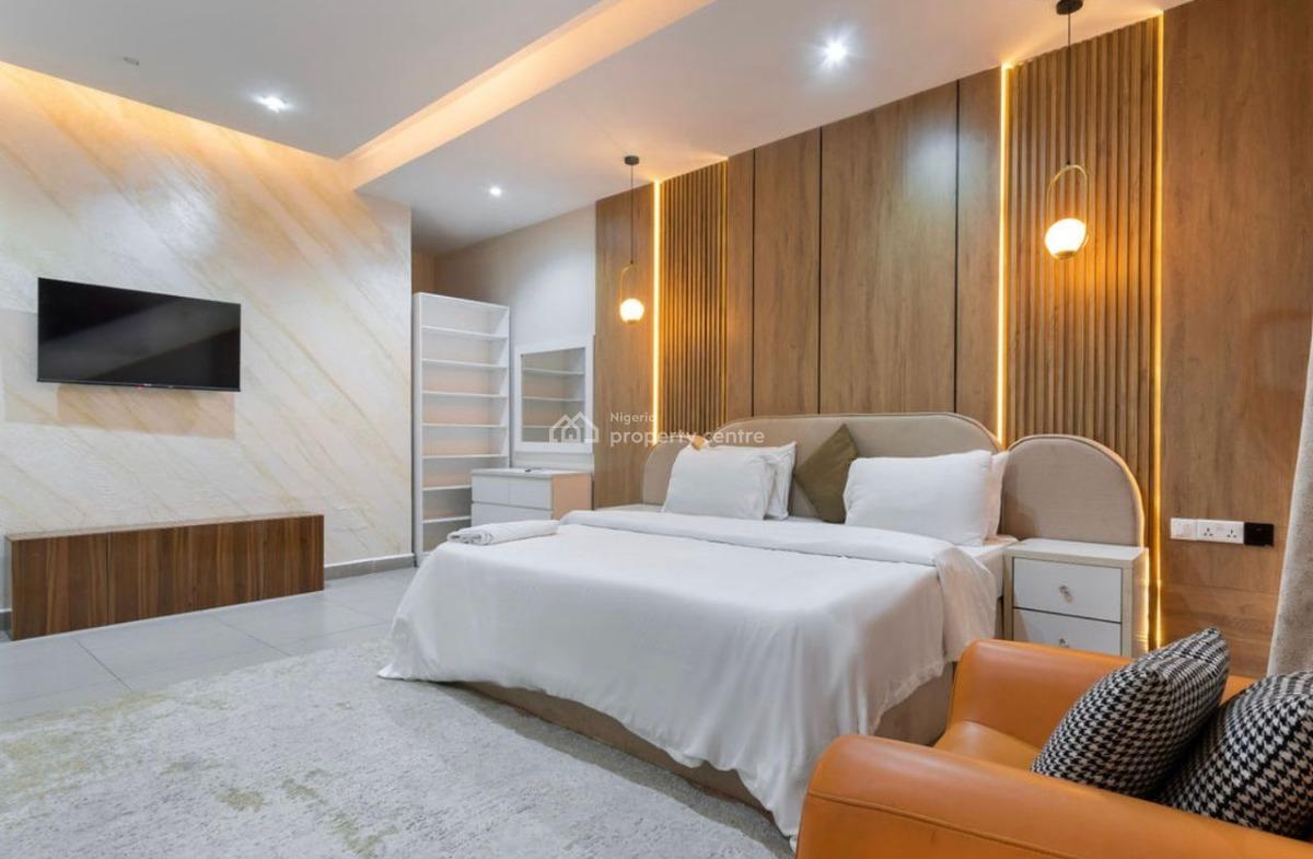 Book This Luxurious 2 Bedroom Maisonette, Admiralty Way, Lekki Phase  1, Lekki Phase 1, Lekki, Lagos, Flat / Apartment Short Let