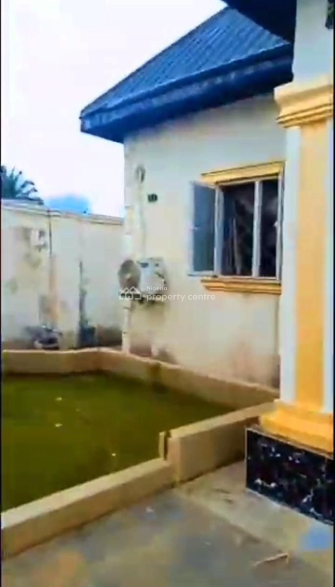 Urgent Brief, Okabere, Osaretin Quarters. Pz. Sapele Road, Ikpoba Okha, Edo, Block of Flats for Sale