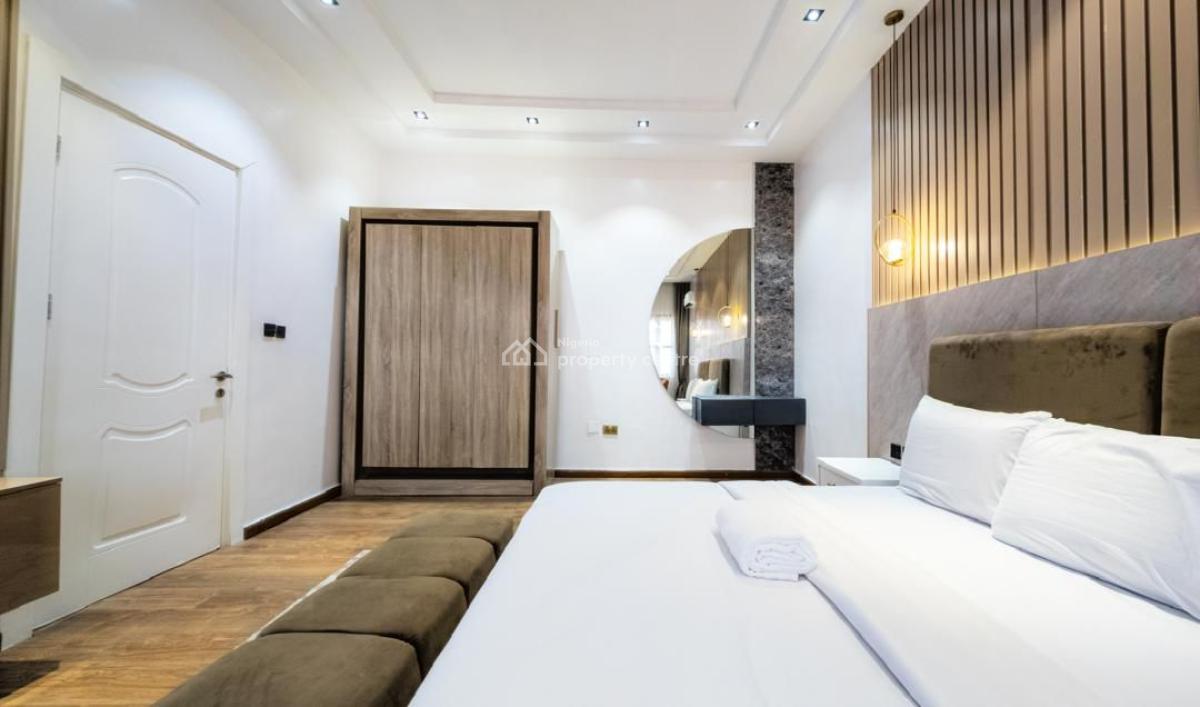 Furnished Waterfront 3 Bedrooms Penthouse with a Room Bq, Lekki Phase 1, Lekki, Lagos, Flat / Apartment for Rent