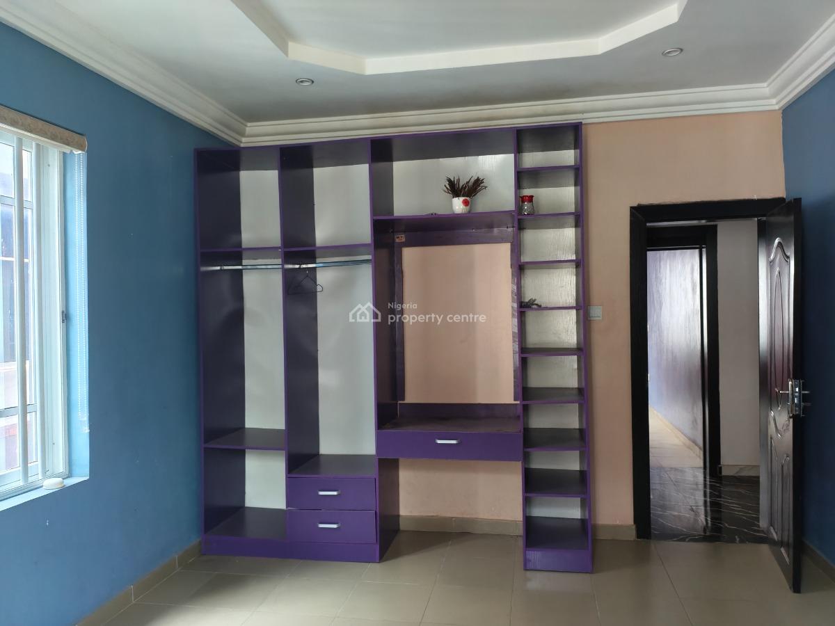 4 Bedroom Flat in a Seperate Compound, Off Ayodele Fanoiki Street., Gra Phase 1, Magodo, Lagos, Flat / Apartment for Sale