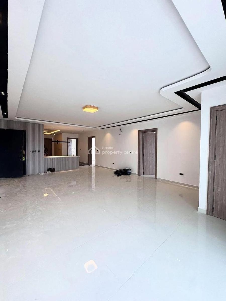 Spacious 2 Bedroom Maisonette with Bq and Swimming Pool, Lekki Phase 1, Lekki, Lagos, House for Sale