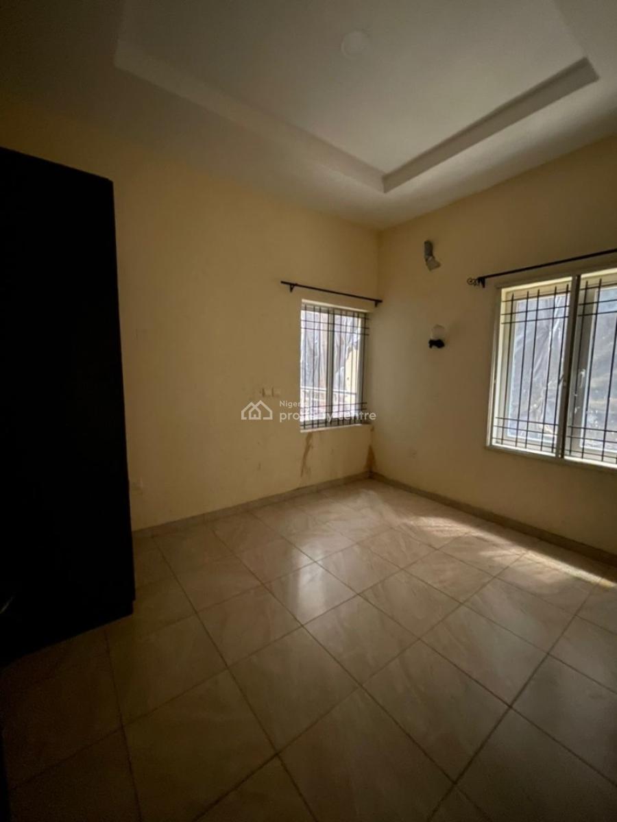 Well Maintained 3 Bedroom Apartment  Self Serviced, Oral Estate Lekki Lagos, Lekki, Lagos, Flat / Apartment for Rent