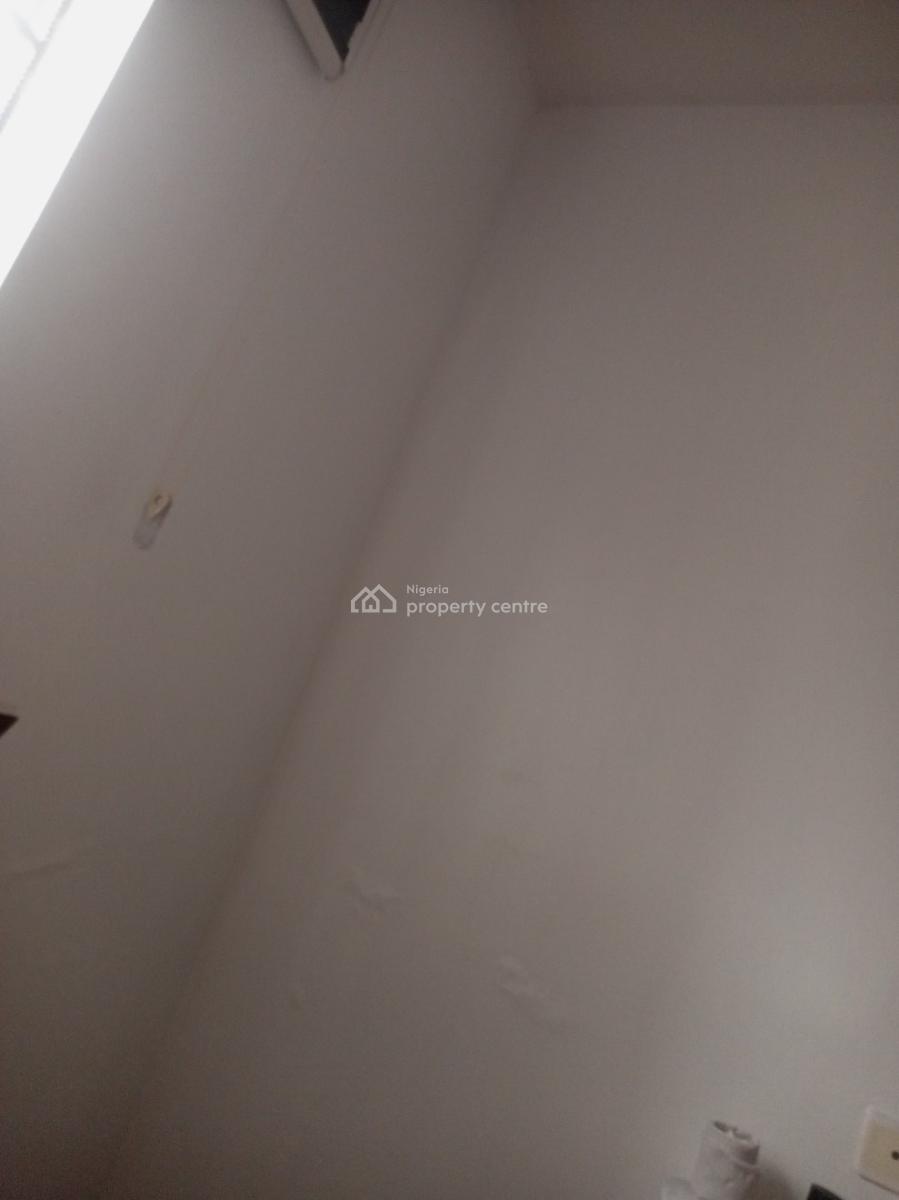 2 Bedrooms Flat with Meter and Ensuite, Aptech Estate, Sangotedo, Ajah, Lagos, Flat / Apartment for Rent