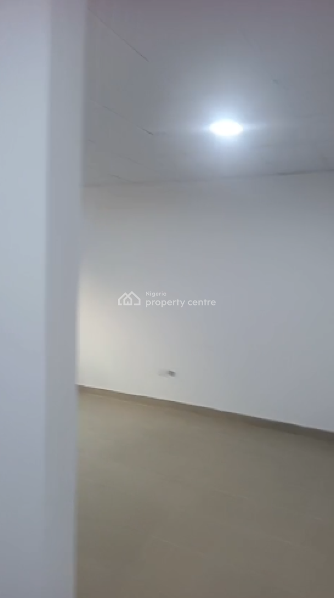 Studio Apartment Upstairs, Eleganza Gardens Estate, Vgc, Lekki Phase 2, Lekki, Lagos, Self Contain (single Rooms) for Rent