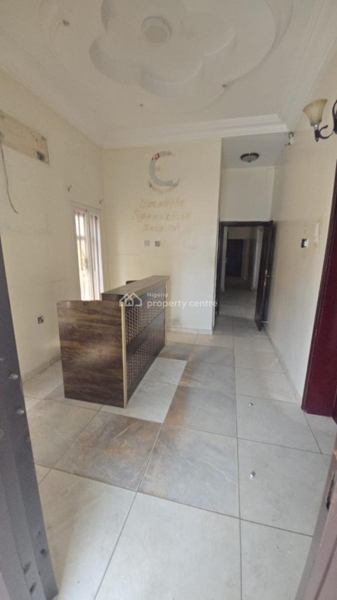 Massive 5bedroom with 2room Bq 7car Park, Lekki Phase 1, Lekki, Lagos, Detached Duplex for Rent