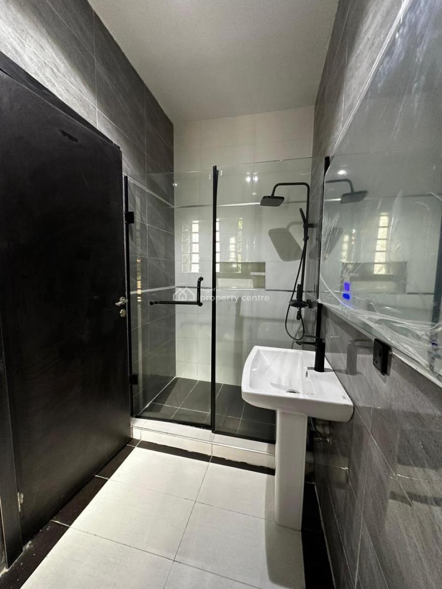 Newly Built 3 Bedroom Apartment with Bq, Lekki Phase 1, Lekki, Lagos, Flat / Apartment for Rent