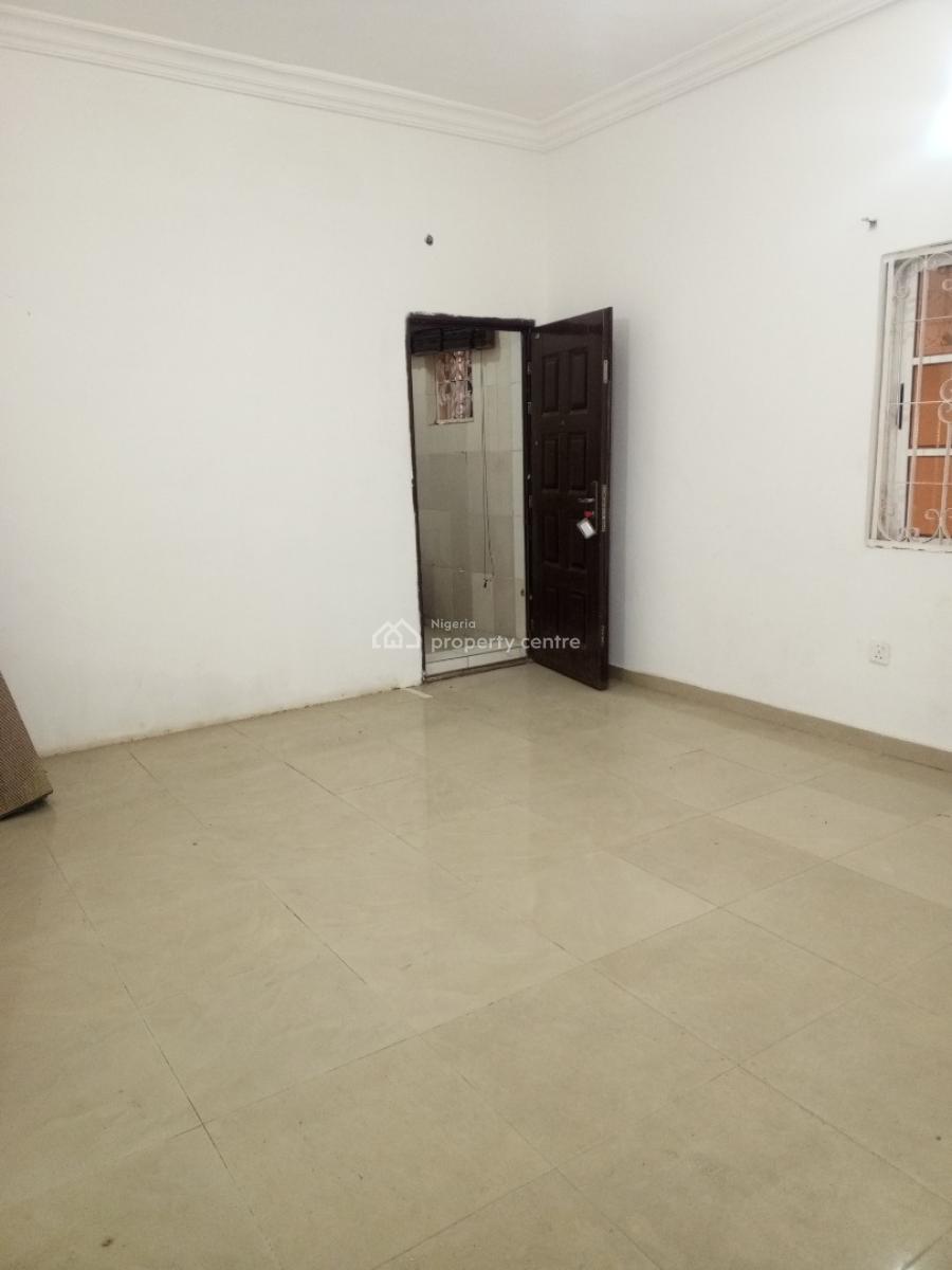 a Room Shared Apartment in Chevron, Chevy View Estate, Lekki, Lagos, Self Contain (single Rooms) for Rent