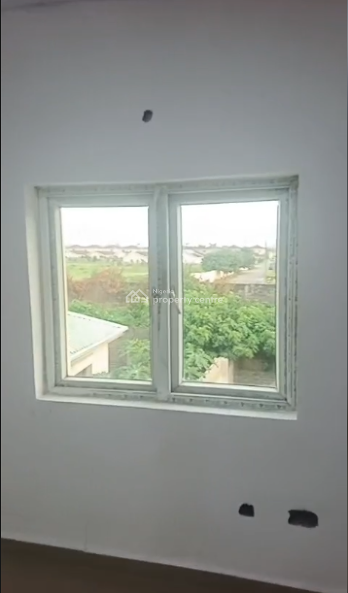 Room Upstairs, Eleganza Gardens Estate, Vgc, Lekki Phase 2, Lekki, Lagos, Flat / Apartment for Rent