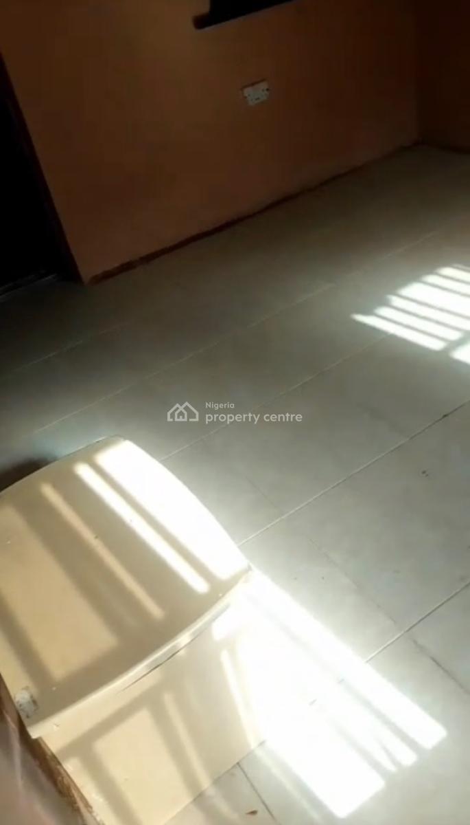 Self Contain Available with Open Plan Kitchen, Lekki Phase 1, Lekki, Lagos, Self Contain (single Rooms) for Rent