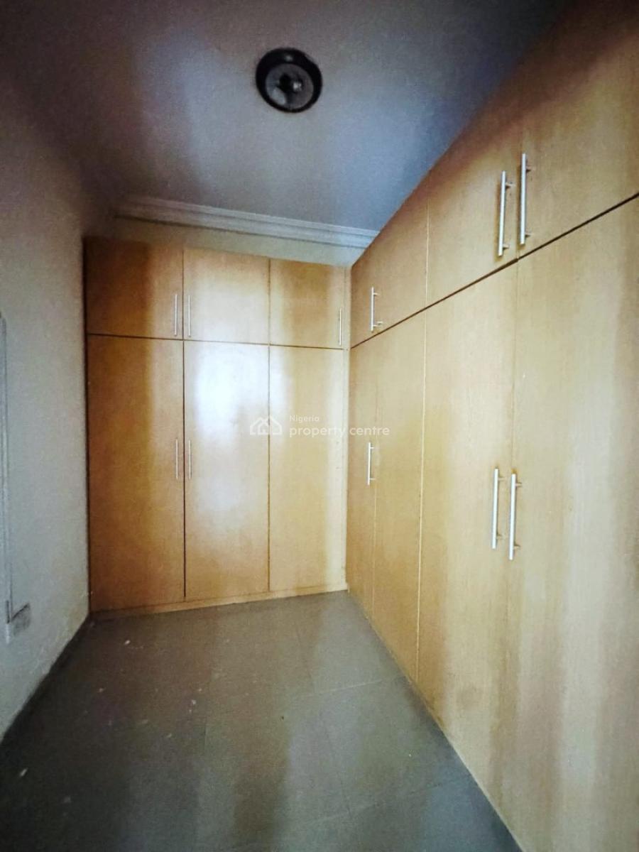 Well Maintained Self-service 4-bedroom Semi-detached, Lekki Phase 1, Lekki, Lagos, Semi-detached Duplex for Rent