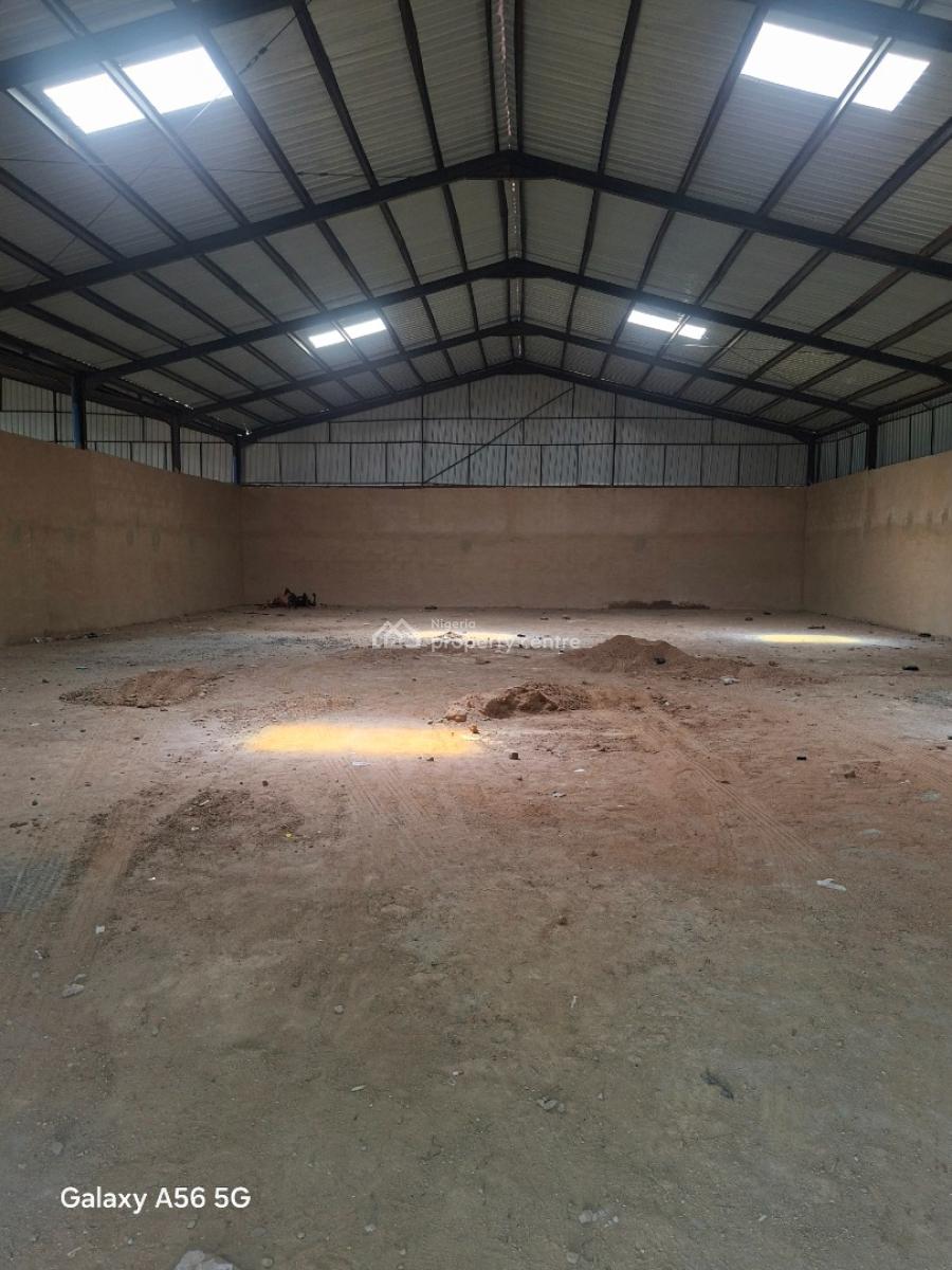 500sqm Warehouse, Mabuchi District, Mabushi, Abuja, Warehouse for Rent