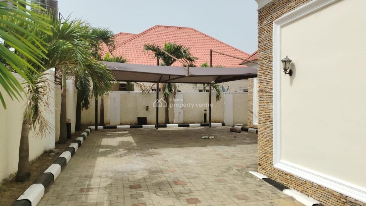 Tastefully Finished 3 Bedroom Bungalow, Fort Royal Estate Airport Road, Lugbe District, Abuja, Detached Bungalow for Rent