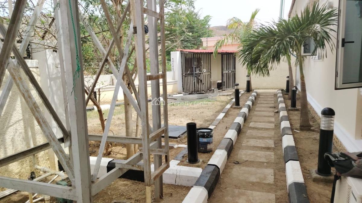 Tastefully Finished 3 Bedroom Bungalow, Fort Royal Estate Airport Road, Lugbe District, Abuja, Detached Bungalow for Rent