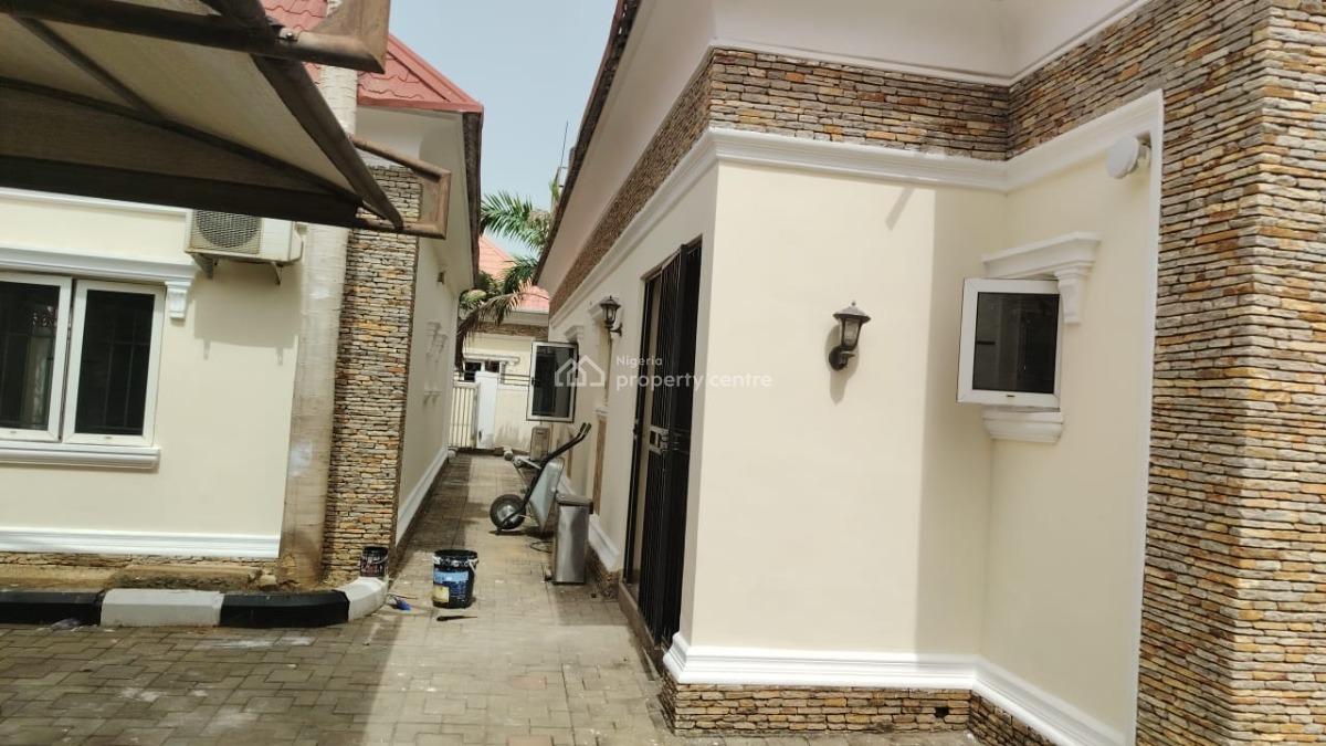 Tastefully Finished 3 Bedroom Bungalow, Fort Royal Estate Airport Road, Lugbe District, Abuja, Detached Bungalow for Rent