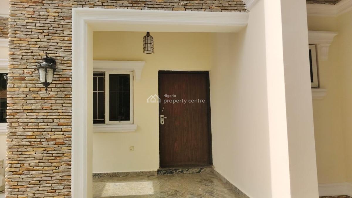 Tastefully Finished 3 Bedroom Bungalow, Fort Royal Estate Airport Road, Lugbe District, Abuja, Detached Bungalow for Rent