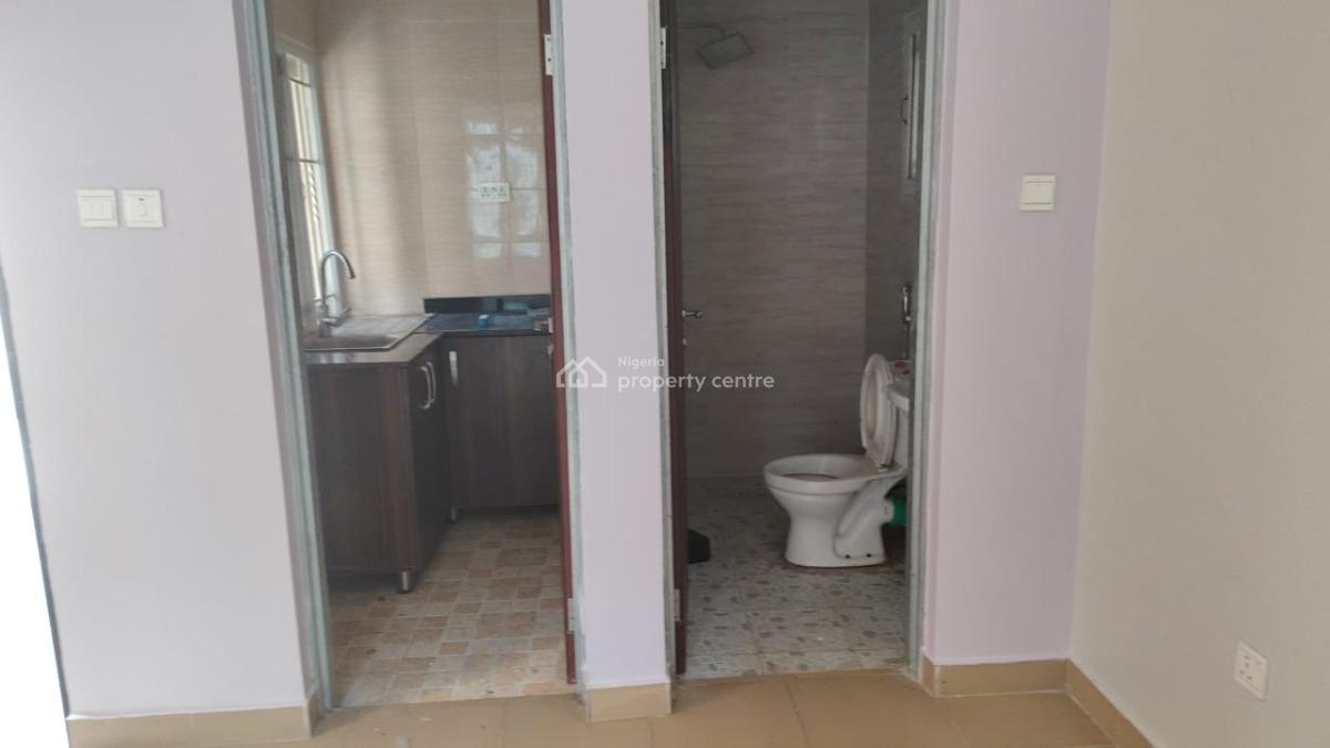 Tastefully Finished 3 Bedroom Bungalow, Fort Royal Estate Airport Road, Lugbe District, Abuja, Detached Bungalow for Rent