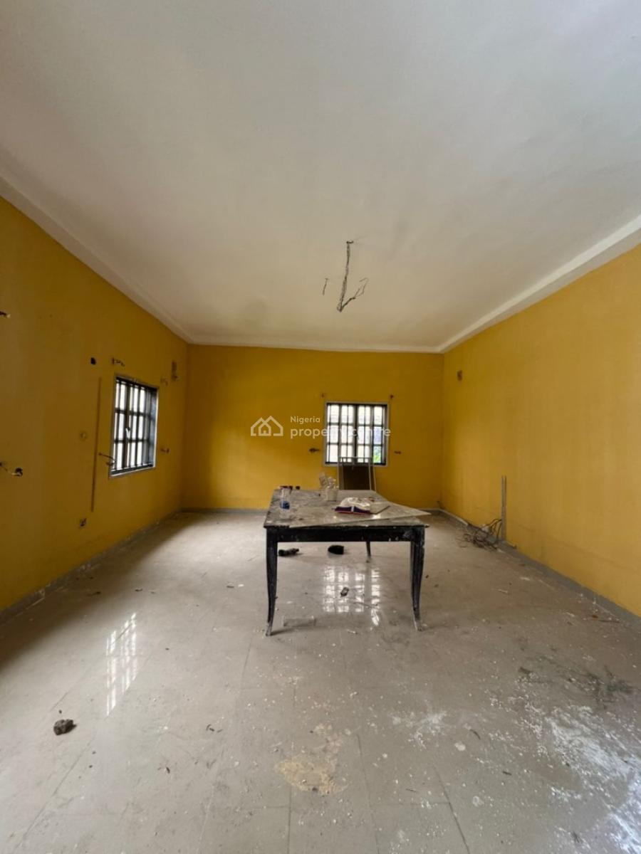 5-bedroom (all En-suite) Apartment with Swimming Pool and Gym, Lekki Phase 1, Lekki, Lagos, Commercial Property for Rent