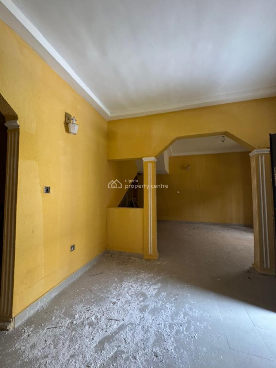 5-bedroom (all En-suite) Apartment with Swimming Pool and Gym, Lekki Phase 1, Lekki, Lagos, Commercial Property for Rent