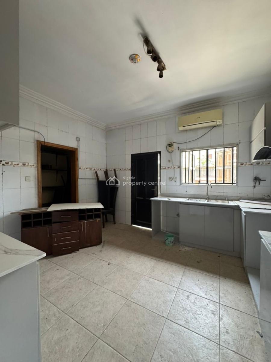 5-bedroom (all En-suite) Apartment with Swimming Pool and Gym, Lekki Phase 1, Lekki, Lagos, Commercial Property for Rent