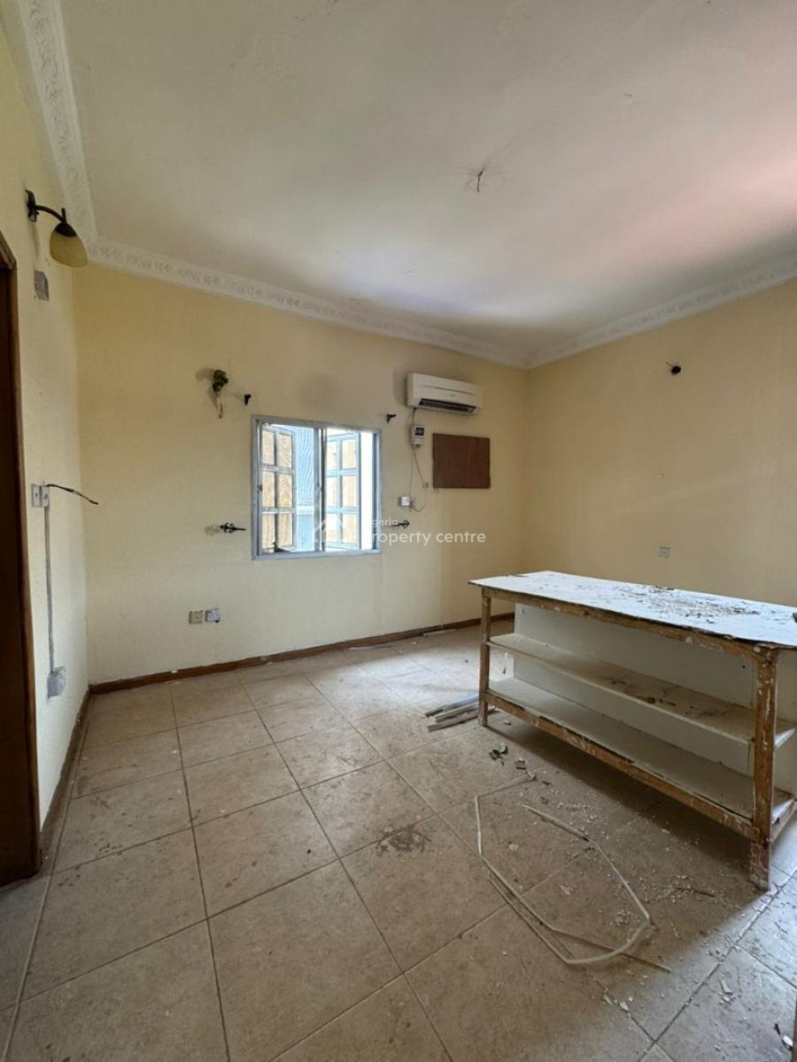 5-bedroom (all En-suite) Apartment with Swimming Pool and Gym, Lekki Phase 1, Lekki, Lagos, Commercial Property for Rent