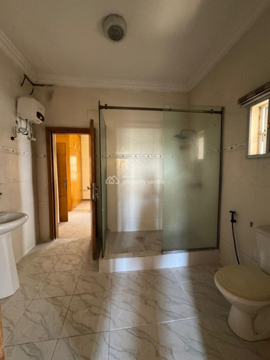 5-bedroom (all En-suite) Apartment with Swimming Pool and Gym, Lekki Phase 1, Lekki, Lagos, Commercial Property for Rent