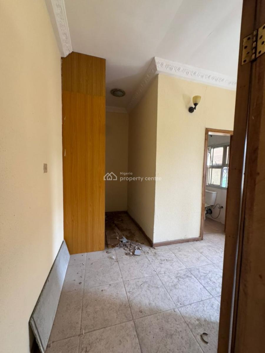 5-bedroom (all En-suite) Apartment with Swimming Pool and Gym, Lekki Phase 1, Lekki, Lagos, Commercial Property for Rent
