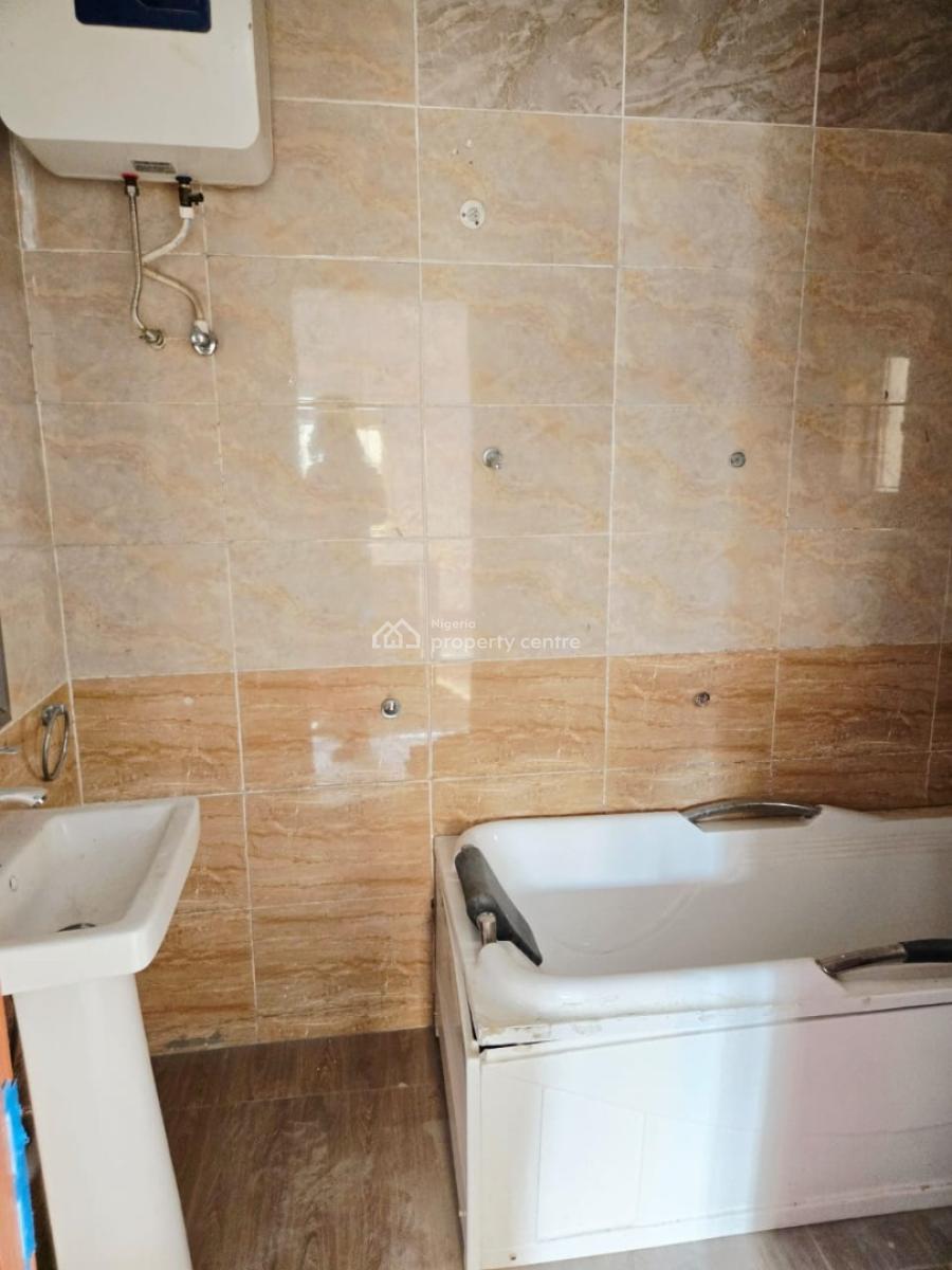 Newly Renovated 3-bedroom Apartment, Chevron, Lekki, Lagos, Flat / Apartment for Rent