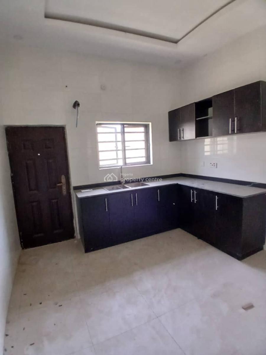 a Luxury 4 Bedrooms Terrace Duplex with Excel, United Estate, Sangotedo, Ajah, Lagos, Flat / Apartment for Rent