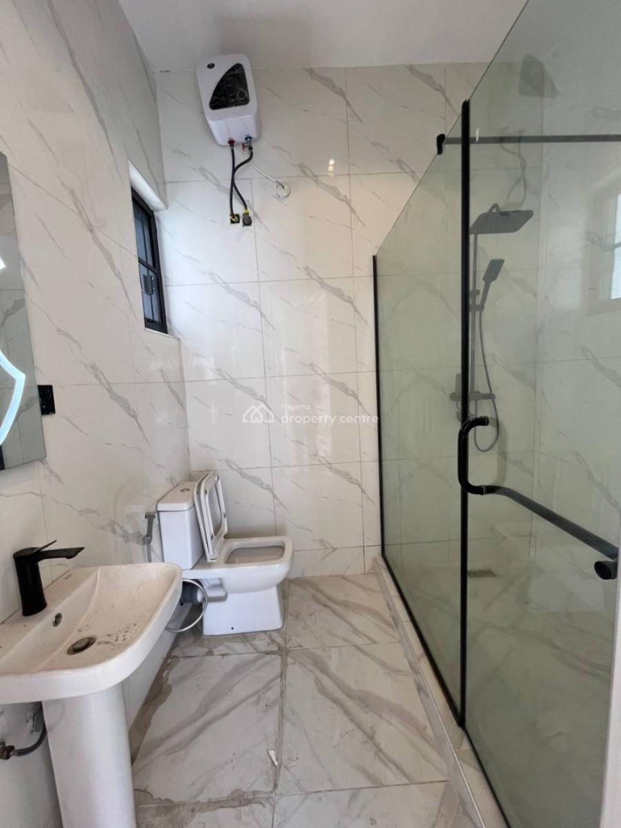 5 Bedroom Detached House with Bq, Ikota, Lekki, Lagos, Detached Duplex for Sale