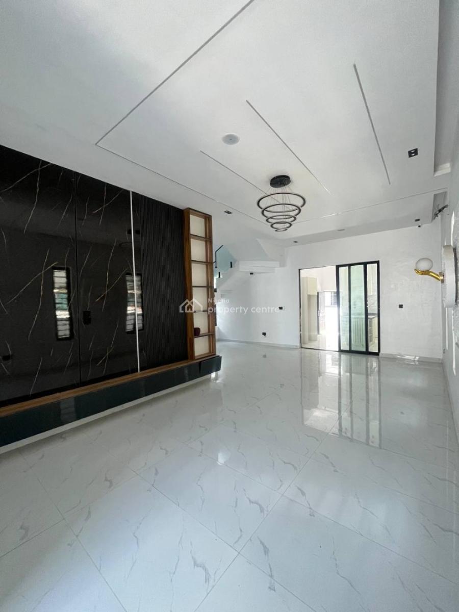 4 Bedroom Detached House with Bq, Ikota, Lekki, Lagos, Detached Duplex for Sale