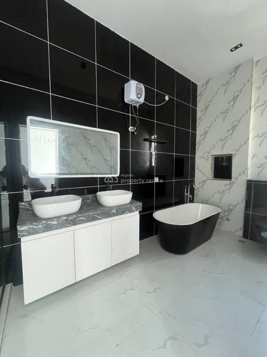 4 Bedroom Detached House with Bq, Ikota, Lekki, Lagos, Detached Duplex for Sale