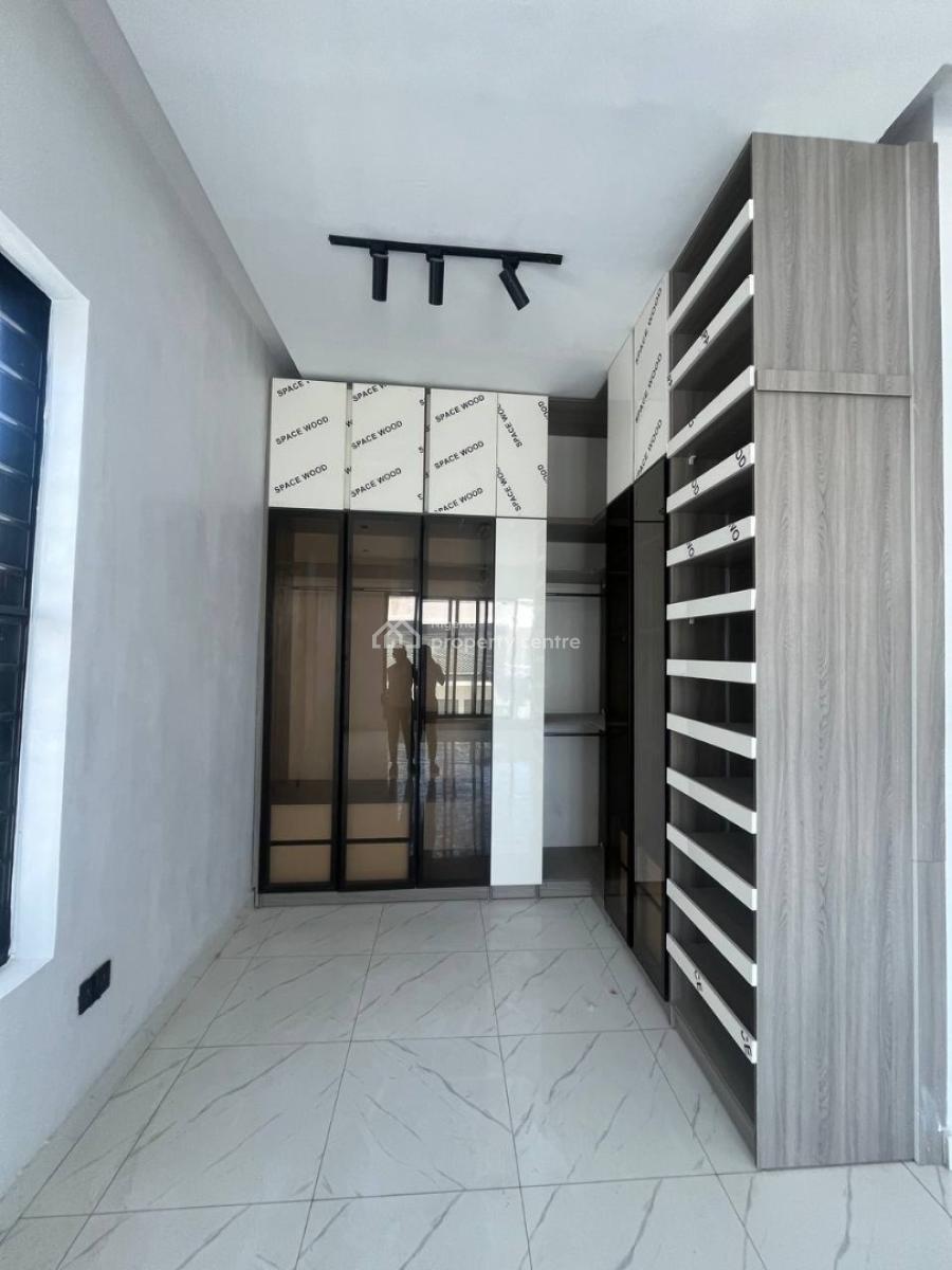 4 Bedroom Detached House with Bq, Ikota, Lekki, Lagos, Detached Duplex for Sale