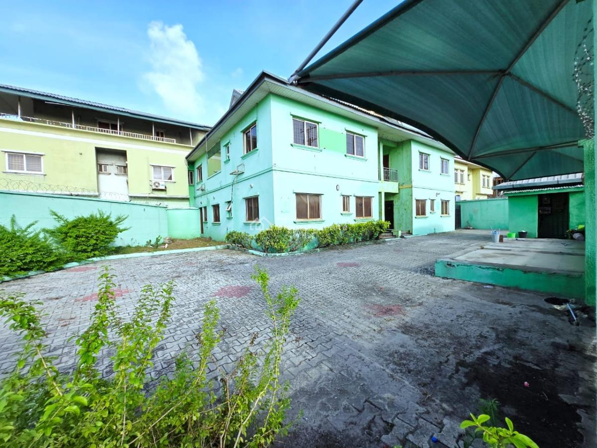 Unfurnished 3 Bedroom Apartment with Bq Serviced, Banana Island, Ikoyi, Lagos, Flat / Apartment for Rent