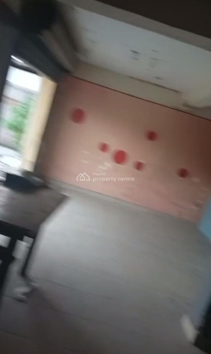Shop on Ground Floor, Surulere, Lagos, Shop for Rent