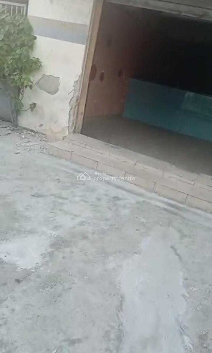 Shop on Ground Floor, Surulere, Lagos, Shop for Rent