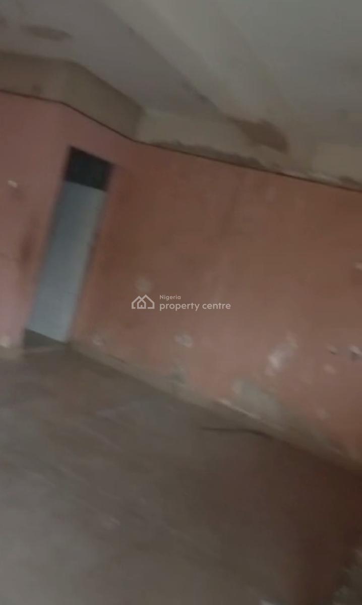 Shop on Ground Floor, Surulere, Lagos, Shop for Rent