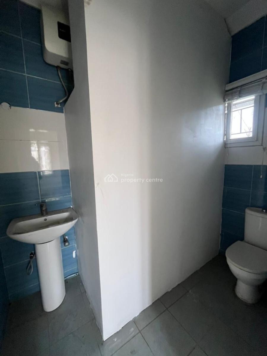 Exquisite 2 Bedroom Apartment, Lekki Phase 1, Lekki, Lagos, Commercial Property for Rent