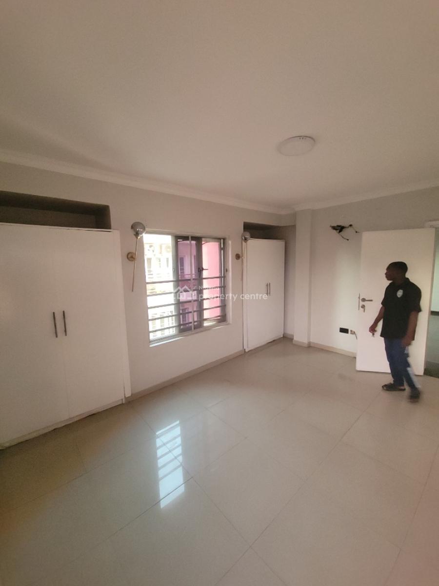 2bedroom Flat in Lekki Phase 1, Lekki Phase 1, Lekki, Lagos, Flat / Apartment for Rent