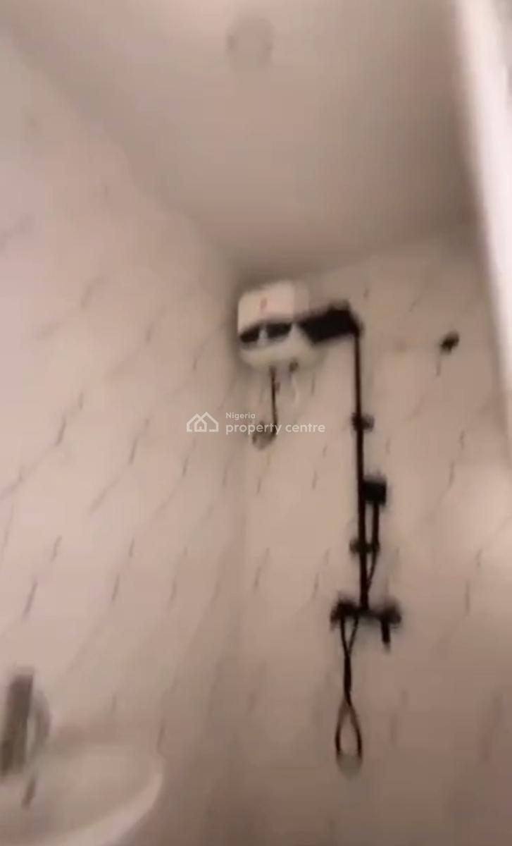 Executive, Decent  Standard Spacious Mini Flat., Shomolu, Lagos, Mini Flat (room and Parlour) for Rent