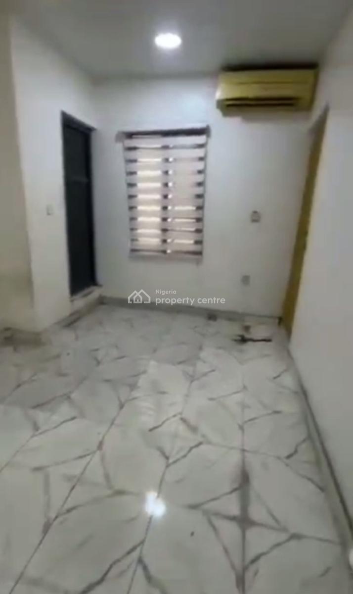 Executive, Decent  Standard Spacious Mini Flat., Shomolu, Lagos, Mini Flat (room and Parlour) for Rent