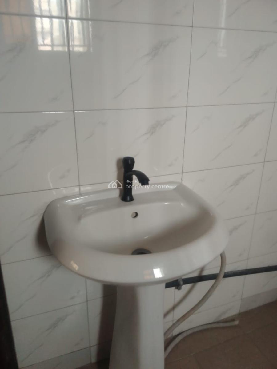 Luxury Miniflat Properly Brushed Up and Well Spacious, Nice Estate, Osapa, Lekki, Lagos, Mini Flat (room and Parlour) for Rent