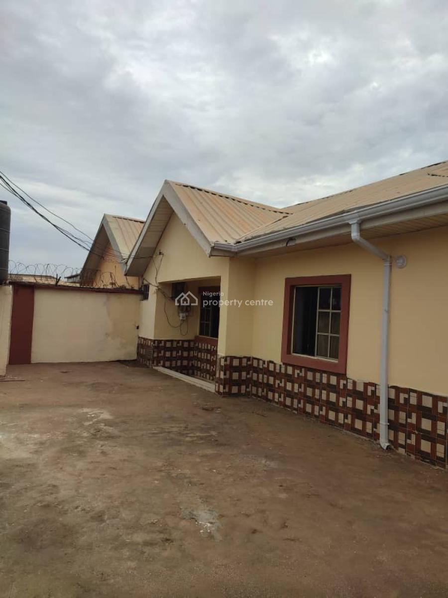 2 Bedrooms Bungalow, Efab City Estate, Life Camp, Abuja, Detached Bungalow for Rent