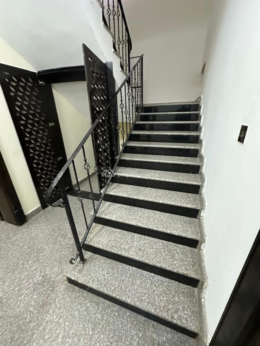 Luxurious 4 Bedroom Massive Detached Duplex,bq, Serene Neighborhood, Maitama Extenion. Inside a Gated Community, Maitama District, Abuja, Detached Duplex for Sale