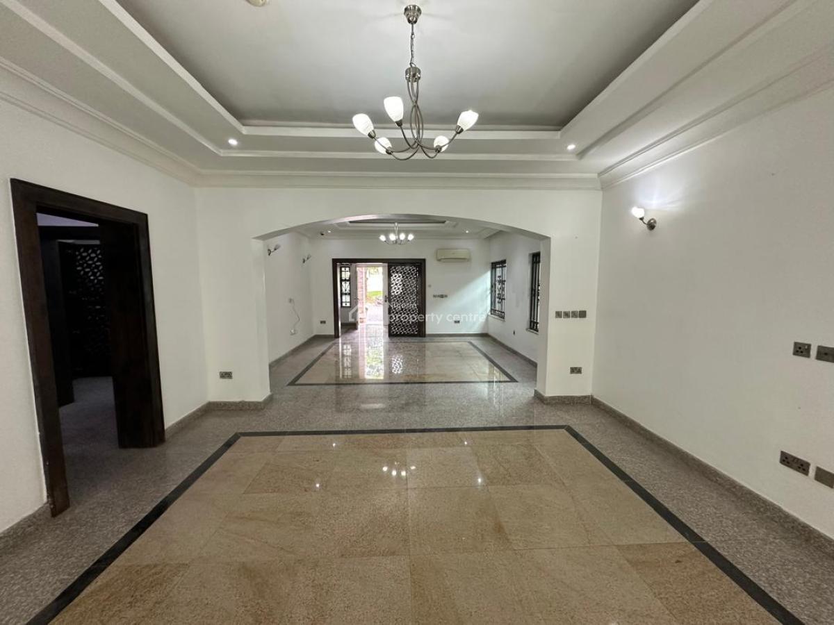 Luxurious 4 Bedroom Massive Detached Duplex,bq, Serene Neighborhood, Maitama Extenion. Inside a Gated Community, Maitama District, Abuja, Detached Duplex for Sale